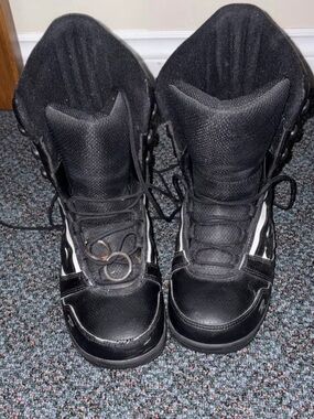 Rossignol Black Snowboard Boots - Size 7 boys (fits size 8 women's)